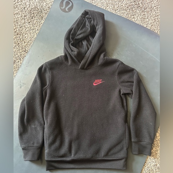 Nike 6/M Kids Black Hoodie: fleece material - Picture 1 of 4